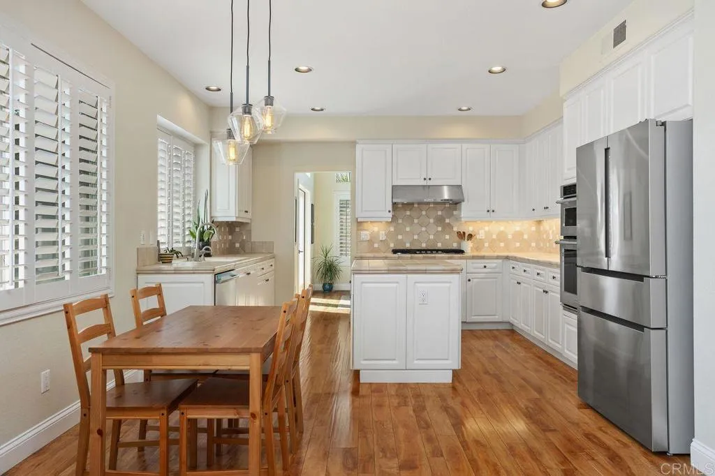 https://cdn.realtyfeed.com/cdn/127/306517117/ac5a549e77b58d84658668905ad78f1b.webp