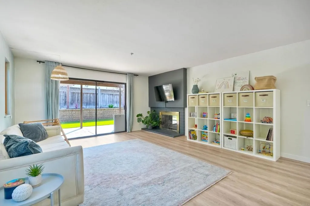 https://cdn.realtyfeed.com/cdn/127/306517190/ddf416fece2882485dd726e4ee00fe8f.webp