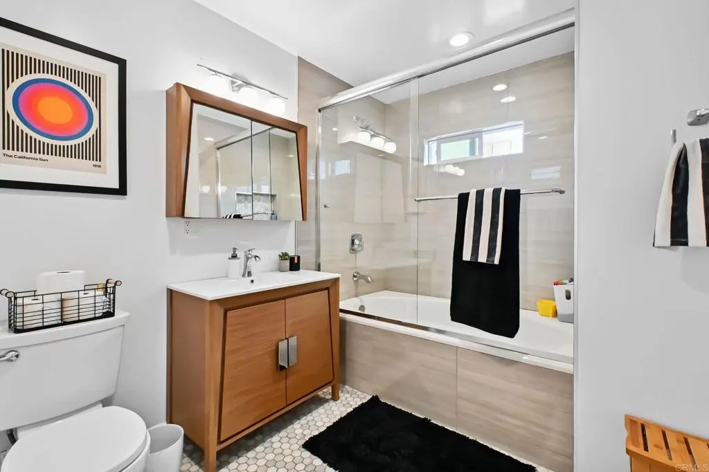 https://cdn.realtyfeed.com/cdn/127/306517195/28b32e49bfdadf964b79667559aee0a0.webp