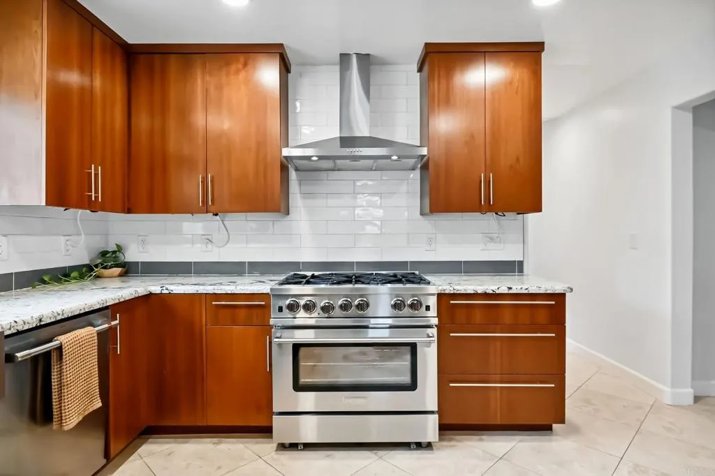 https://cdn.realtyfeed.com/cdn/127/306517195/4c6cdbdfe4b9a88efcf0b0c1a26a1a34.webp