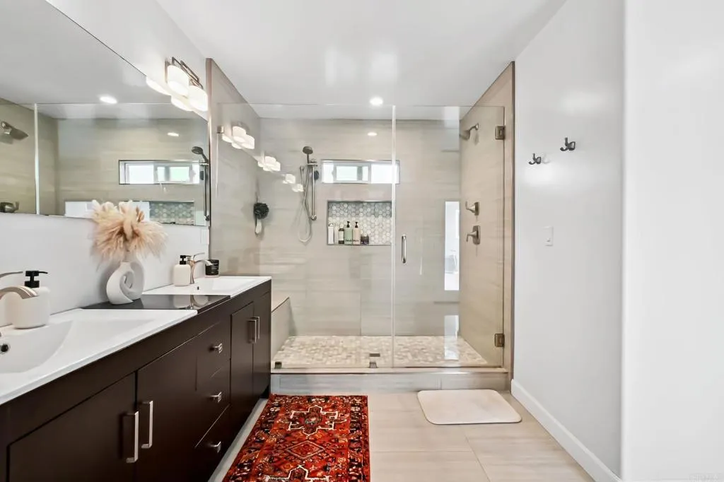 https://cdn.realtyfeed.com/cdn/127/306517195/f71460da9e74a556a1a3dd2310cdb5d5.webp
