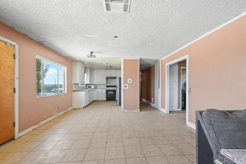 https://cdn.realtyfeed.com/cdn/127/306517223/3757f6a9e0eb179893fff7c85b68220d.webp