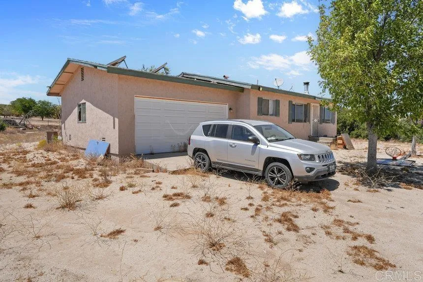 https://cdn.realtyfeed.com/cdn/127/306517223/fd2c55b121505c5782908c970d017277.webp