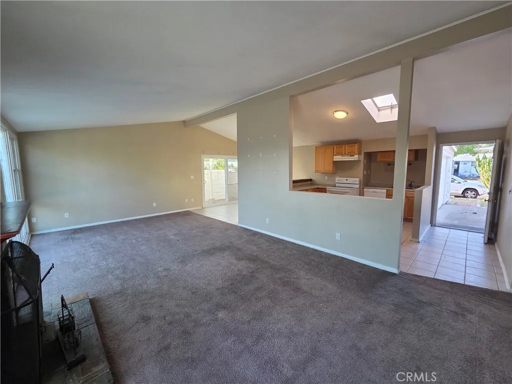 https://cdn.realtyfeed.com/cdn/127/306517250/73e21a3337d198968ea7a79d6e441a72.webp