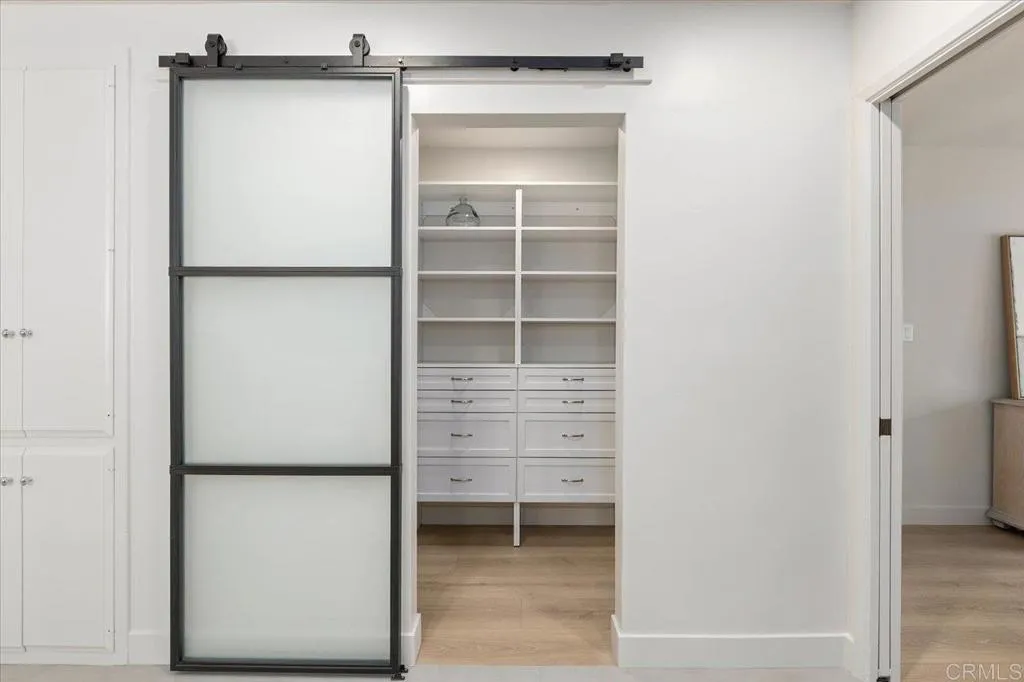 https://cdn.realtyfeed.com/cdn/127/306517309/05b94e407e3195e6d43c11a81061c654.webp