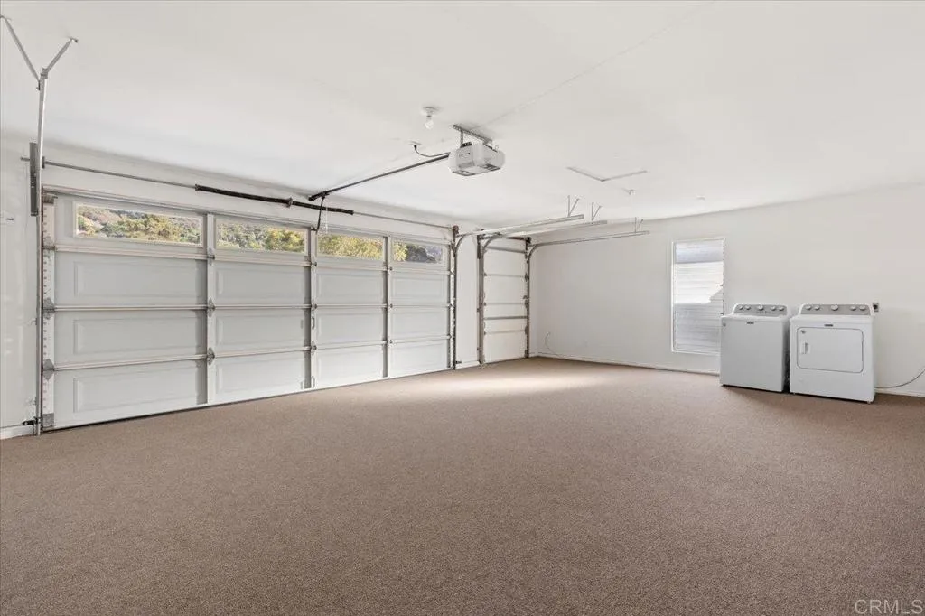 https://cdn.realtyfeed.com/cdn/127/306517309/c652afec7ab3b66815fc639016bc8c0c.webp