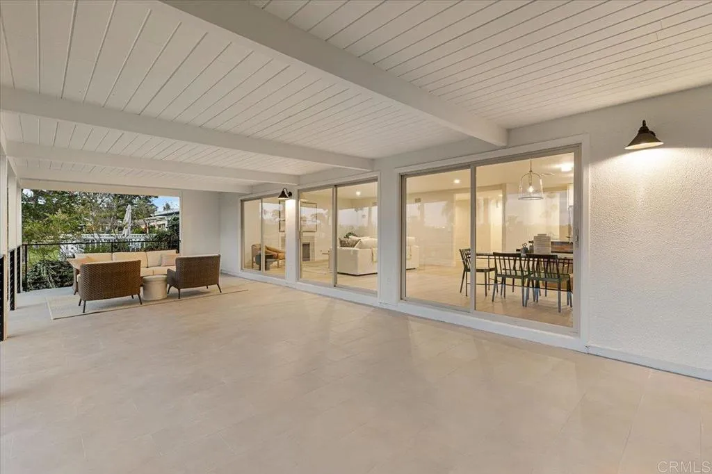 https://cdn.realtyfeed.com/cdn/127/306517309/fa655c3a1ecddcbc3af69fd02d9fdd8c.webp