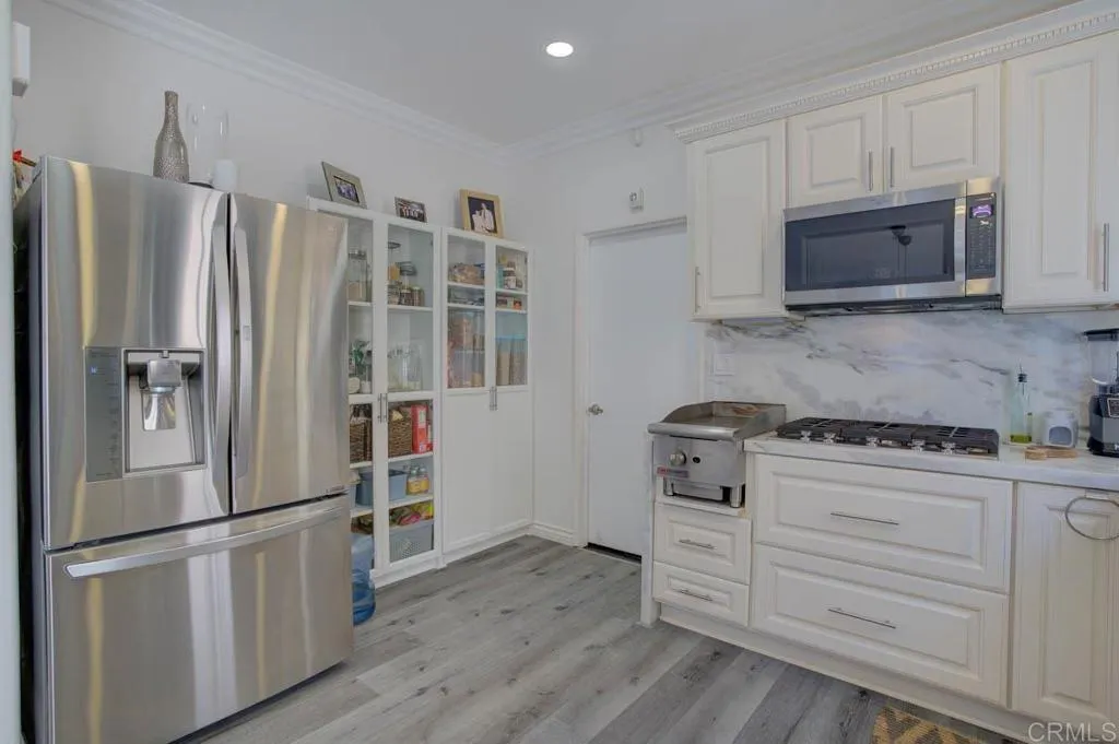 https://cdn.realtyfeed.com/cdn/127/306517342/f42b3213c5f1c21e6b185d10f293bf39.webp