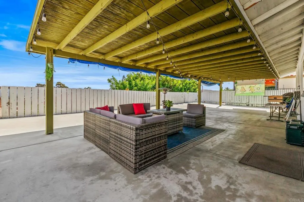 https://cdn.realtyfeed.com/cdn/127/306517382/9fe322b6ad8bbe0afd2e0c5f17dcf6e7.webp
