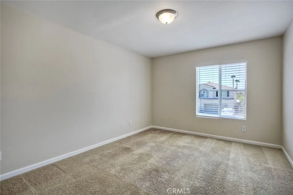 https://cdn.realtyfeed.com/cdn/127/306517400/3467d31cbbcc1e8bafc07340df25b074.webp