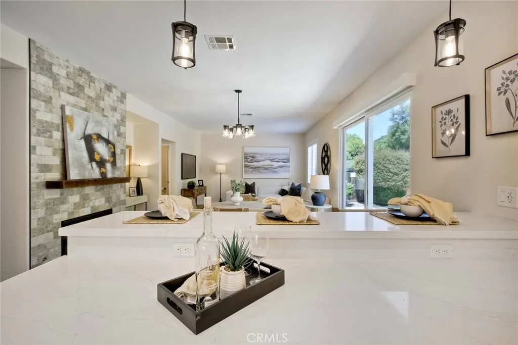 https://cdn.realtyfeed.com/cdn/127/306517400/dbba55cbc922b9a8669883fa149b283c.webp