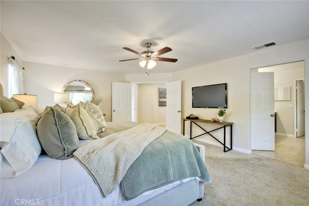 https://cdn.realtyfeed.com/cdn/127/306517400/e49c2bb215349c2c7803a733d9f451fc.webp