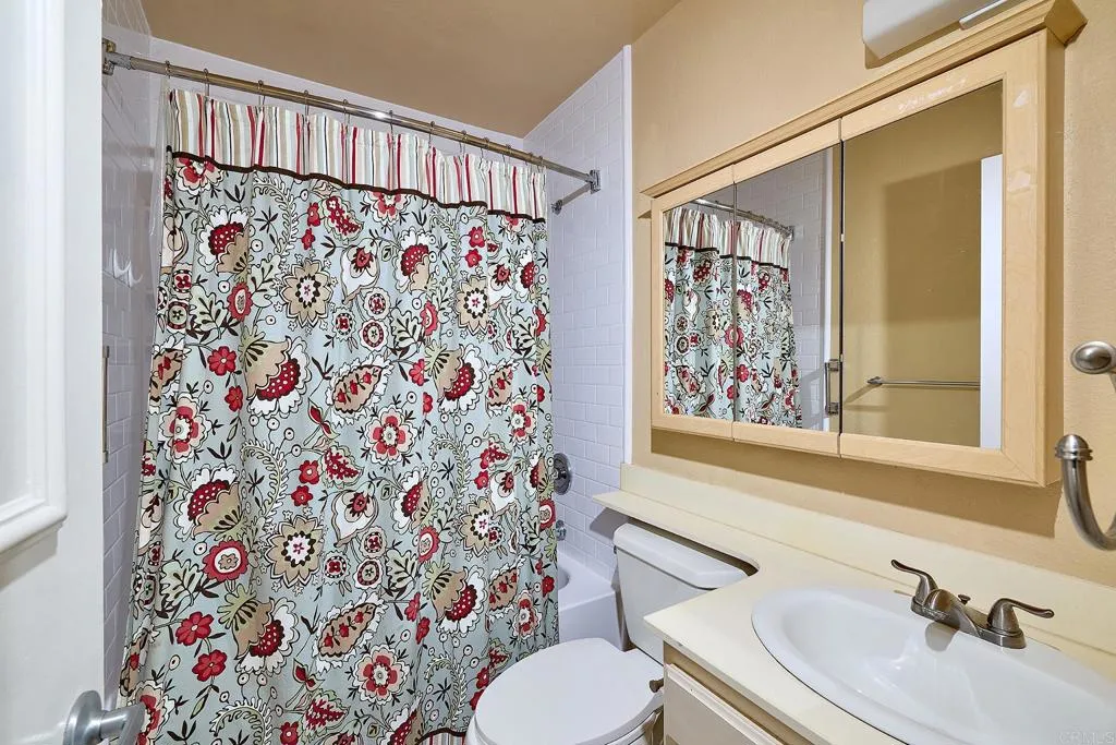 https://cdn.realtyfeed.com/cdn/127/306517453/2d57cb9c319d53239feecd6547af1634.webp