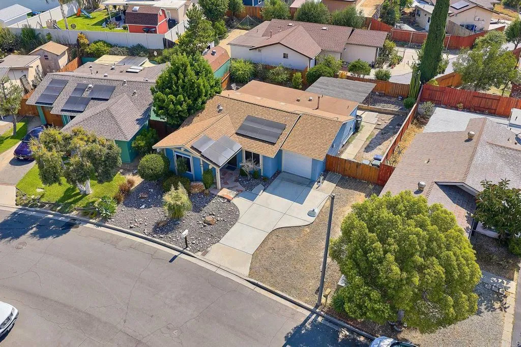 https://cdn.realtyfeed.com/cdn/127/306517453/2faafa5cb69e5d367c0a7aac6ed08ebc.webp