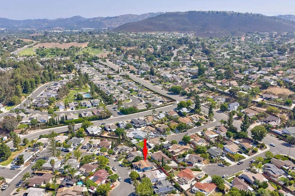 https://cdn.realtyfeed.com/cdn/127/306517453/c9a63a708d71eaad50146f70acb29fe7.webp