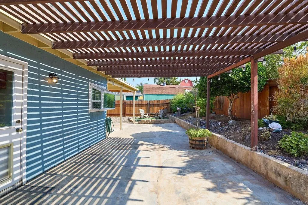 https://cdn.realtyfeed.com/cdn/127/306517453/ec74135d495454ba676467c4b3c04ebf.webp