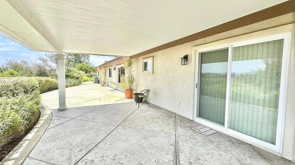 https://cdn.realtyfeed.com/cdn/127/306517508/082f833fab91b04748c0cdbbcdc784ae.webp