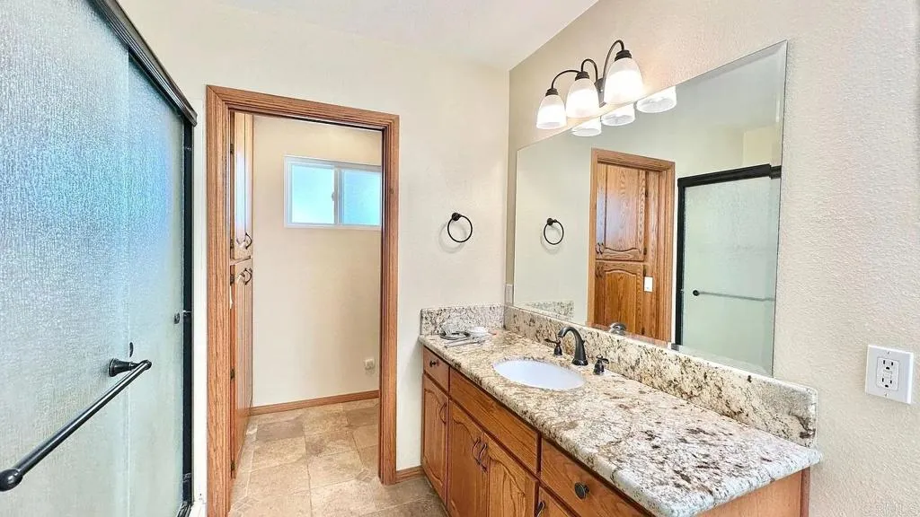https://cdn.realtyfeed.com/cdn/127/306517508/6e9d19a746c095227af7f9e5f5496784.webp