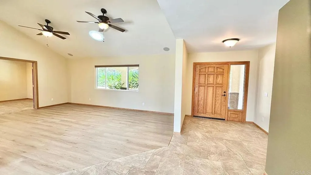https://cdn.realtyfeed.com/cdn/127/306517508/abd5d3dfd1f68799a784826cdb1d235d.webp
