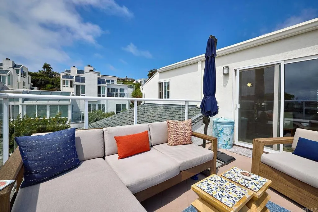 Solana Beach, CA 92075