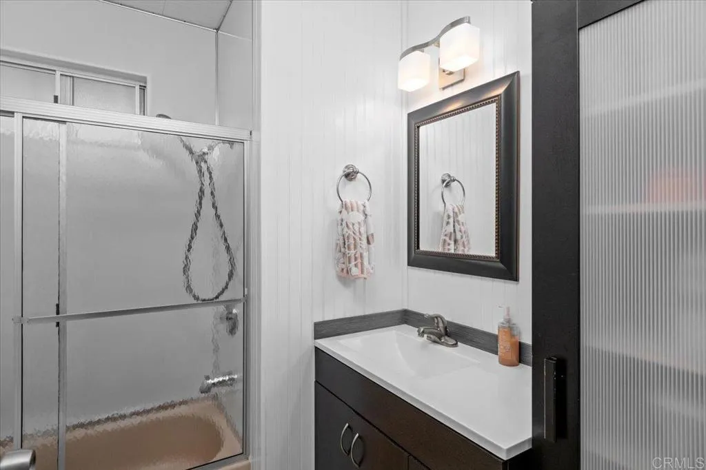 https://cdn.realtyfeed.com/cdn/127/306517561/a84a70ce469babd9319042fd8eee8ab8.webp
