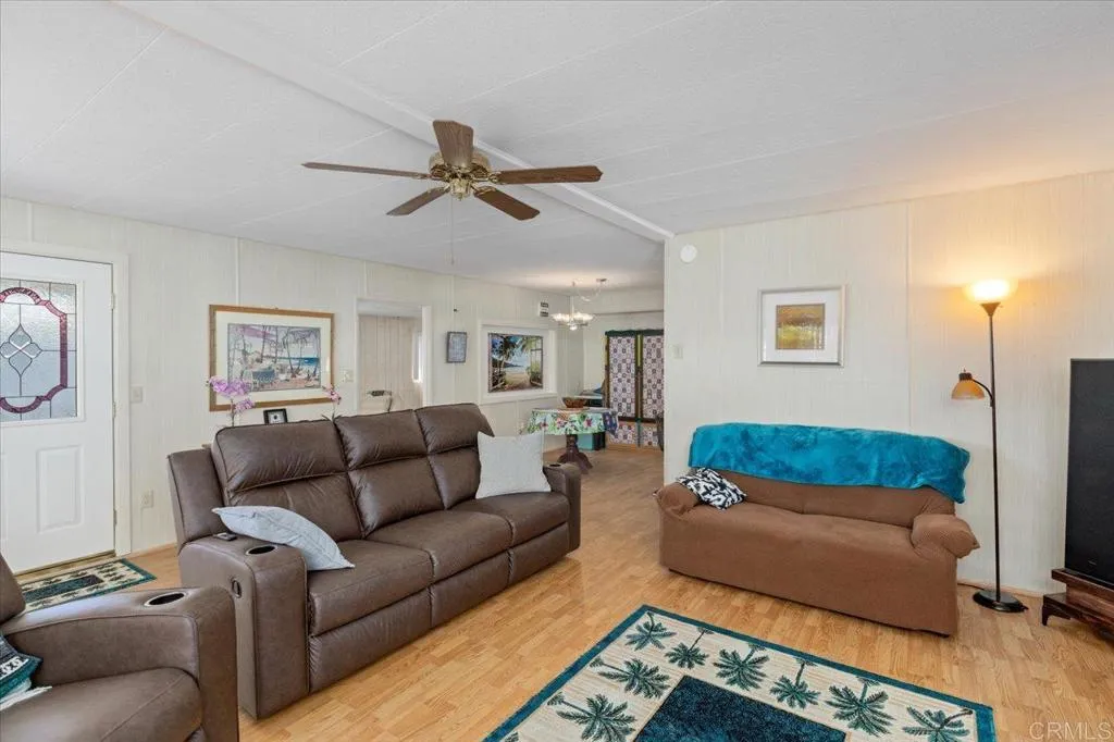 https://cdn.realtyfeed.com/cdn/127/306517561/e1796bfe98f49145fd6be743f47f185d.webp
