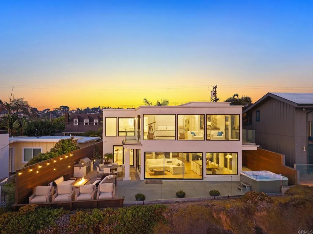 Solana Beach, CA 92075