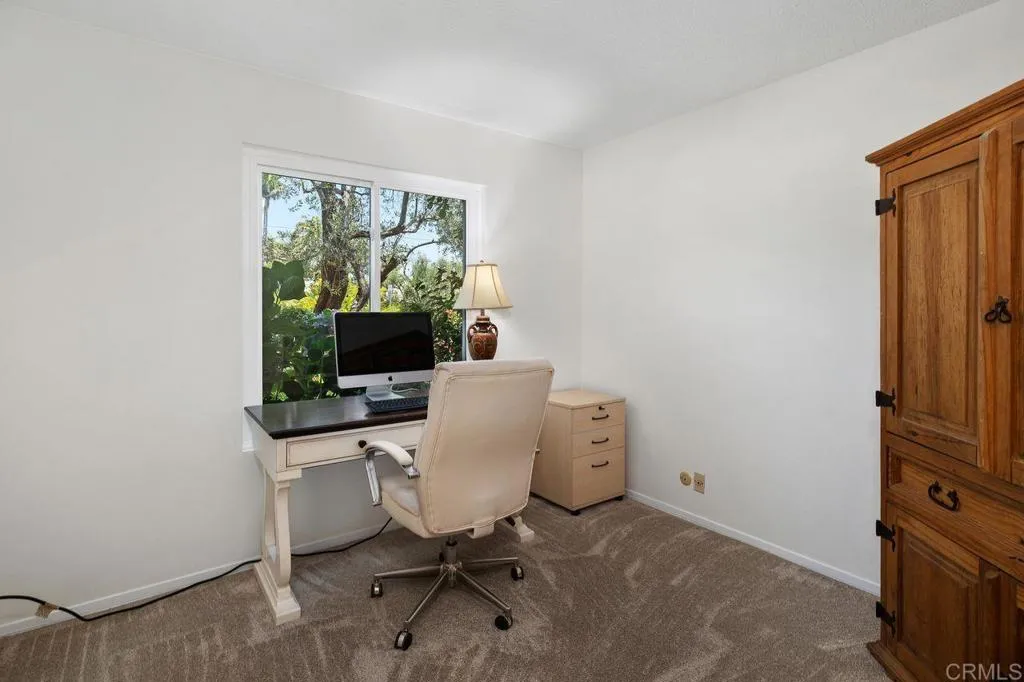 https://cdn.realtyfeed.com/cdn/127/306517626/8d6a6930f86017eebc32834a754190e0.webp