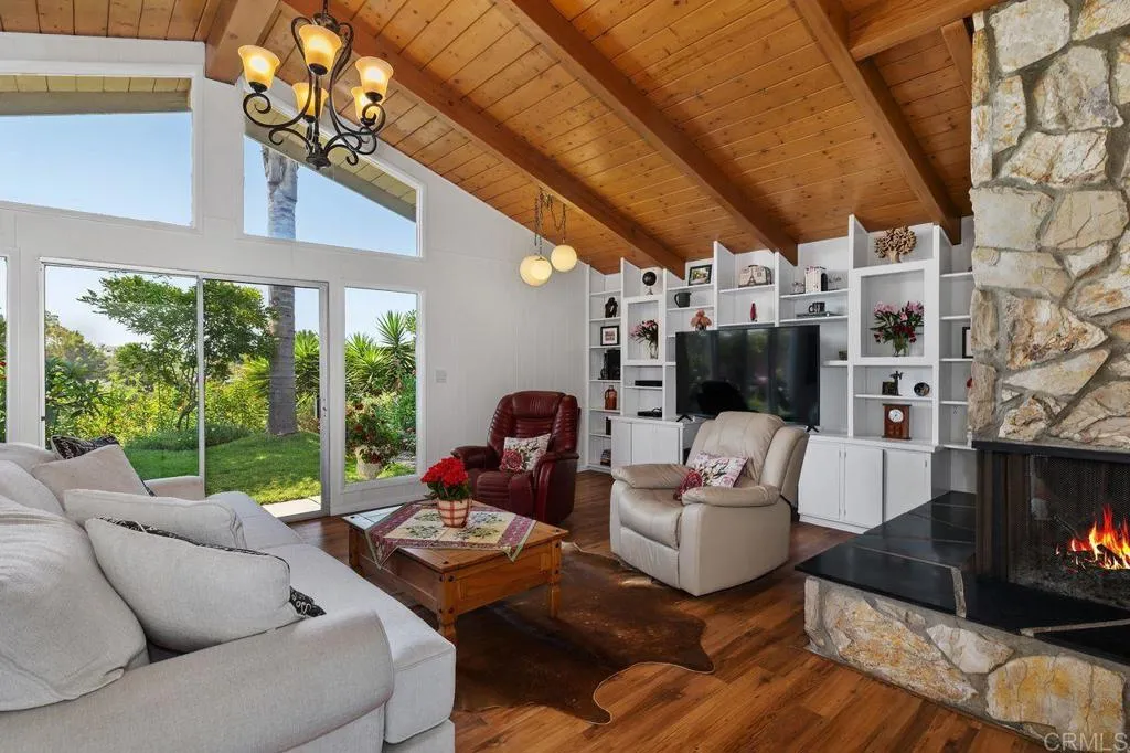 https://cdn.realtyfeed.com/cdn/127/306517626/c237e12536d72ef102140e39871575e4.webp