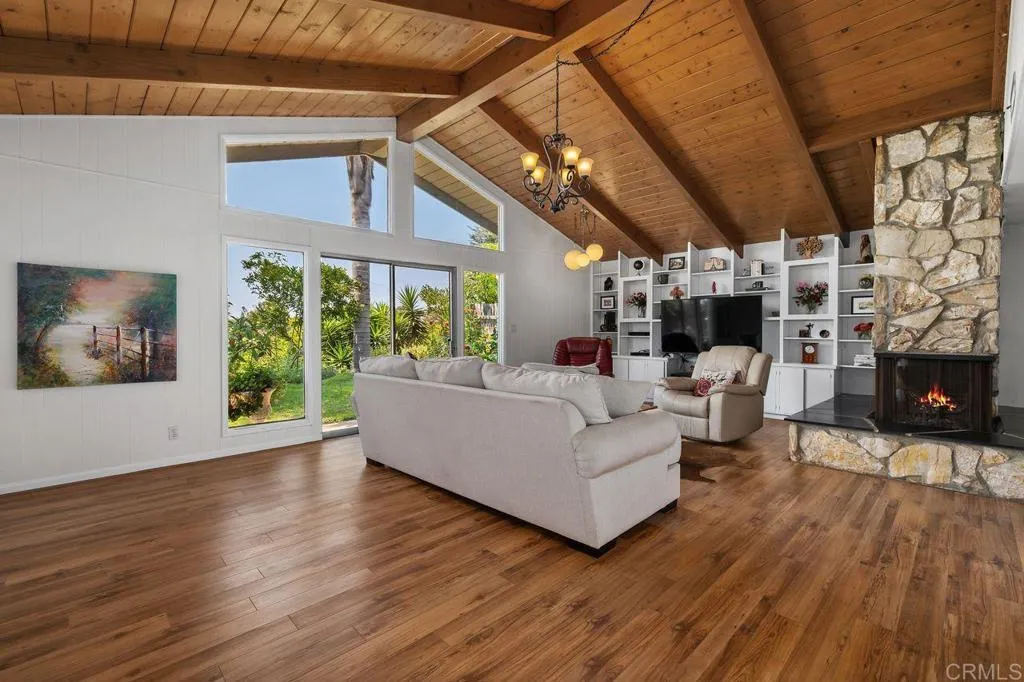 https://cdn.realtyfeed.com/cdn/127/306517626/d9b8ebadb8857ab94608155dabf22509.webp