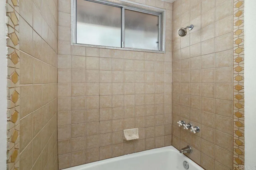 https://cdn.realtyfeed.com/cdn/127/306517626/f8a262c5fb6021ddf3b1631e69967f0a.webp