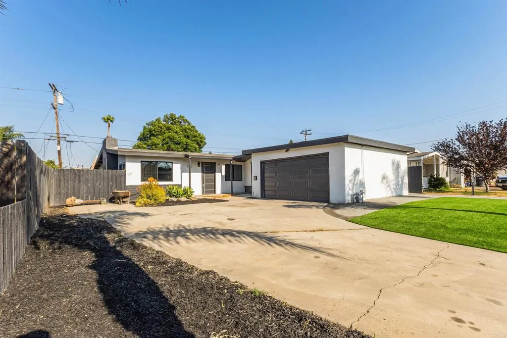 https://cdn.realtyfeed.com/cdn/127/306517654/c134a093138899b4f7963bc6abeac90c.webp