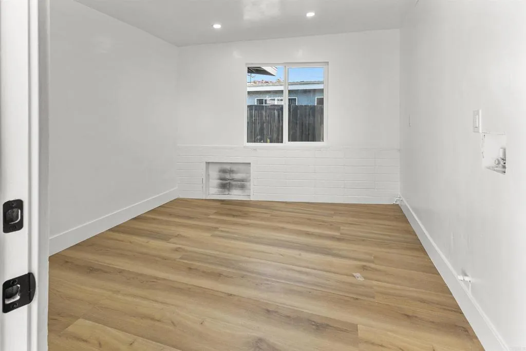 https://cdn.realtyfeed.com/cdn/127/306517654/f63759372c06bf27f90d1a1c46914e3a.webp