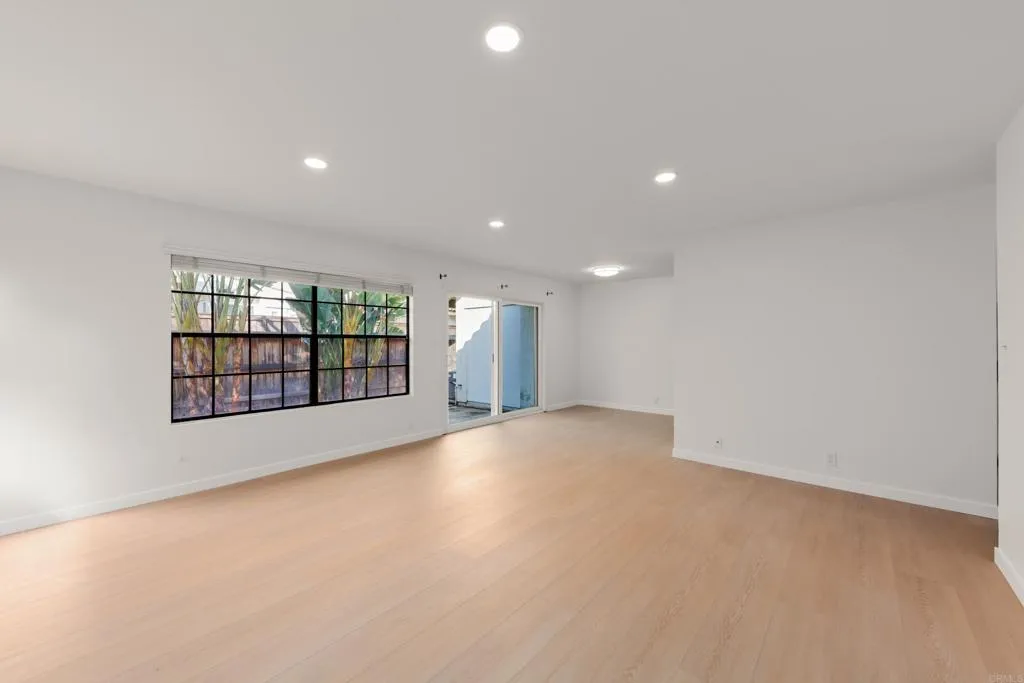 Photo #2: NDP2507965 Listing 