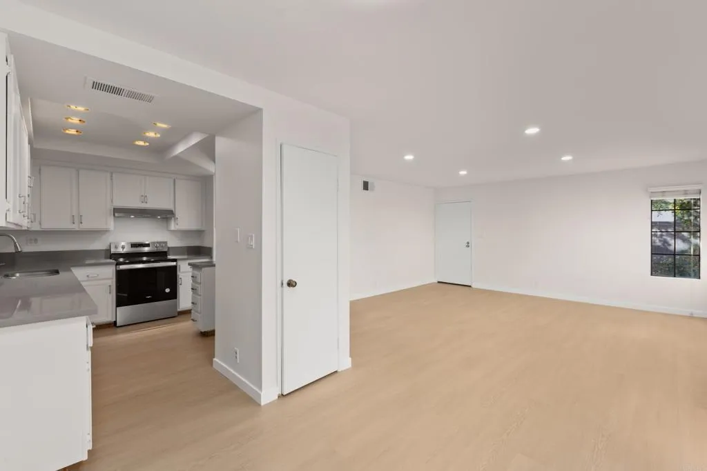 Photo #4: NDP2507965 Listing 
