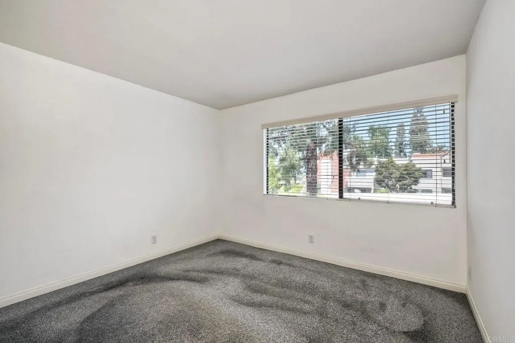 https://cdn.realtyfeed.com/cdn/127/306517658/0464948b2fcdc87d703886a13f90aa86.webp