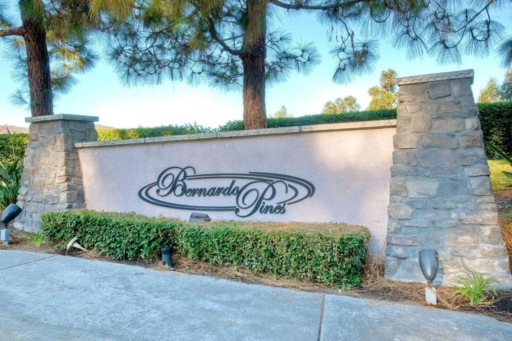 https://cdn.realtyfeed.com/cdn/127/306517658/cc722d86ac5c41c7b0946dabe3604e79.webp