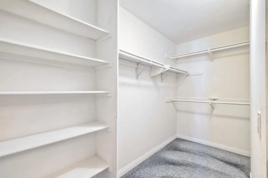 https://cdn.realtyfeed.com/cdn/127/306517658/d5e2f9dd0a1cca5375beefbd562194d6.webp
