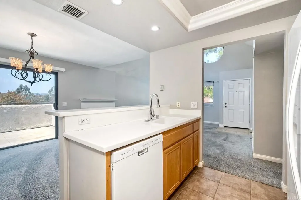 https://cdn.realtyfeed.com/cdn/127/306517658/ff6ea899dfdc889a2e7eee7c5bc776c0.webp