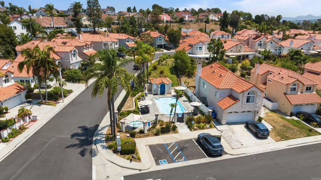 https://cdn.realtyfeed.com/cdn/127/306517660/5a2cc32c53244e40fc51a1707ad18454.webp