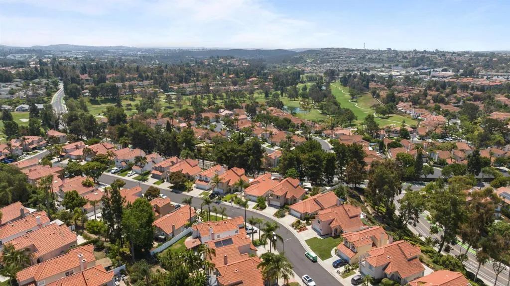 https://cdn.realtyfeed.com/cdn/127/306517660/a73b03dd446f9f9b53ee3d2f9d4a246d.webp