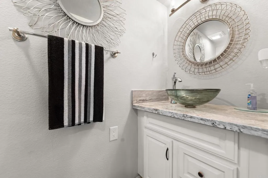 https://cdn.realtyfeed.com/cdn/127/306517718/8501a63ff78b84e1ce2cb0aa4fc9ff71.webp