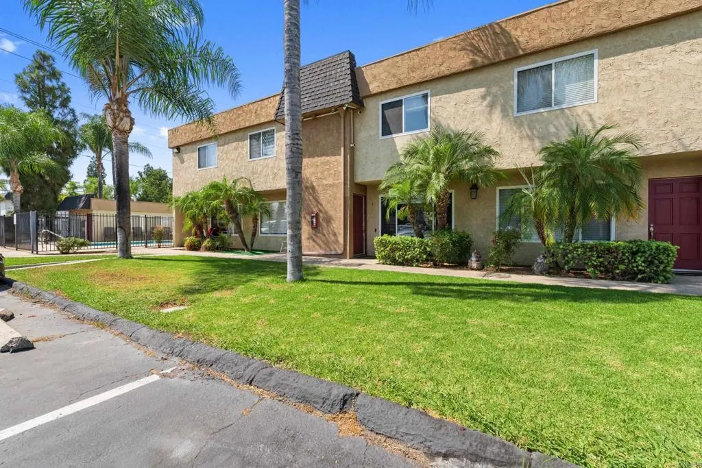 https://cdn.realtyfeed.com/cdn/127/306517718/8de1839e0c78abfc45f734ab32e20de1.webp