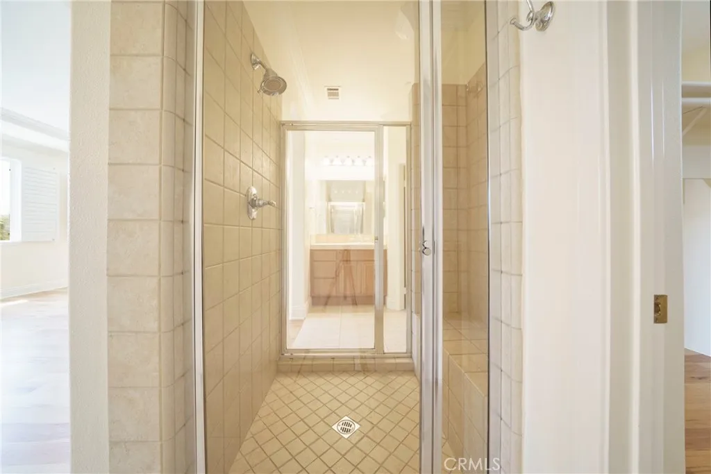 https://cdn.realtyfeed.com/cdn/127/306517778/755a0526b7059b425732e4d436e698e5.webp