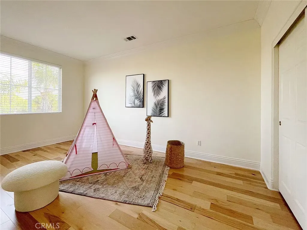 https://cdn.realtyfeed.com/cdn/127/306517778/ae07335e8741bdee65bffc17411c3114.webp