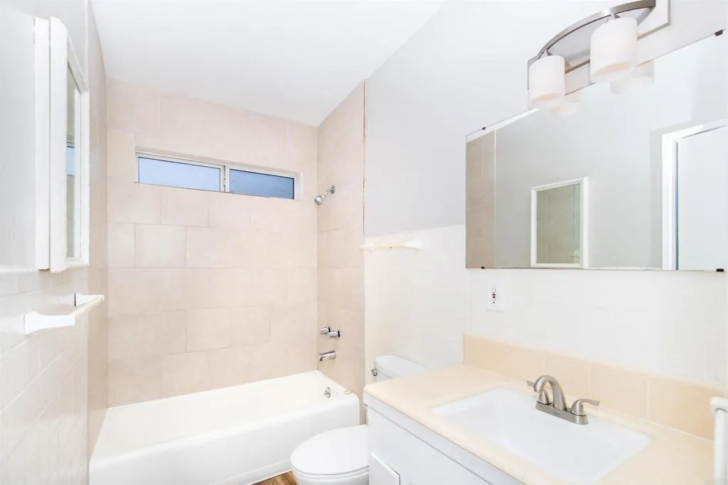 https://cdn.realtyfeed.com/cdn/127/306517803/39f56c37115eaf950dbf842a3cfec88b.webp