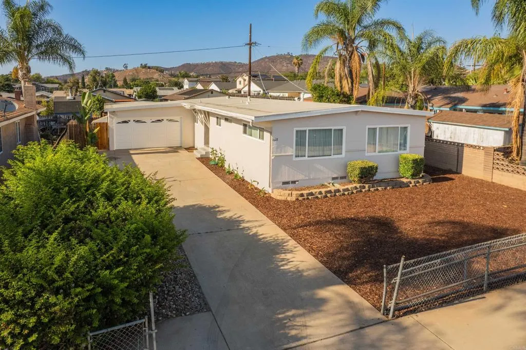 https://cdn.realtyfeed.com/cdn/127/306517803/76c6e65a1c6d036464a9dca2a4a60cb0.webp