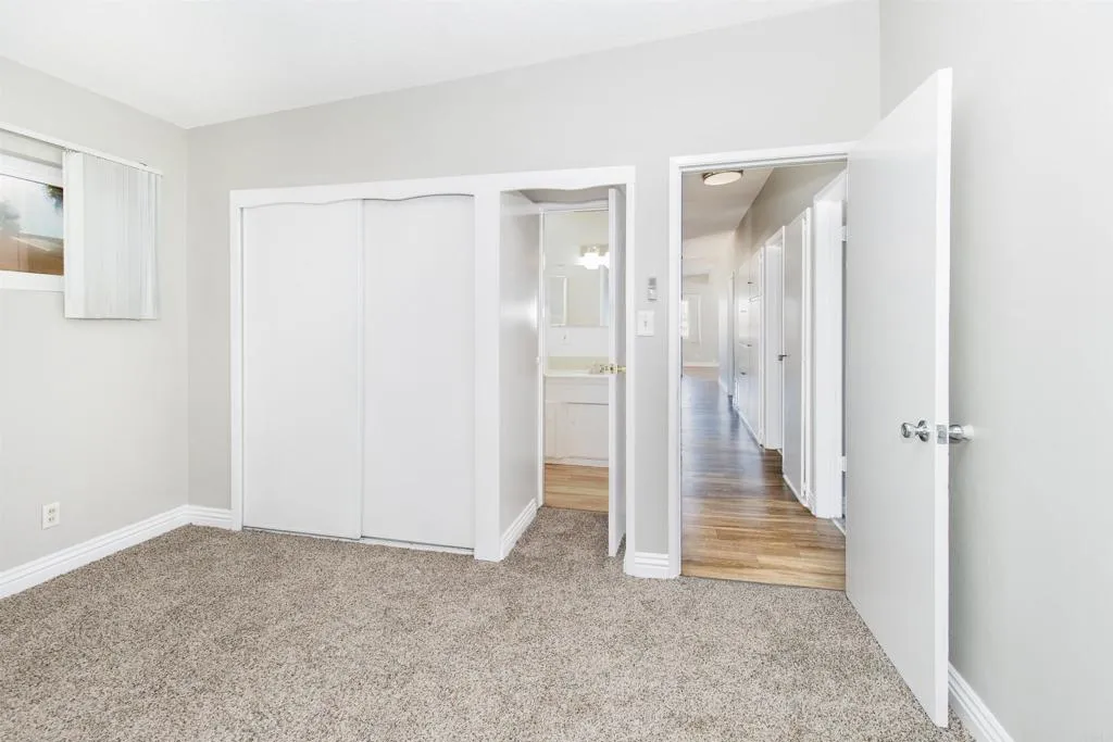 https://cdn.realtyfeed.com/cdn/127/306517803/e565bf7d0a0f38c2f0fee1dd513ca7a4.webp
