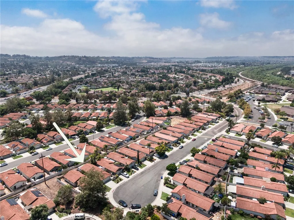 https://cdn.realtyfeed.com/cdn/127/306517878/050858f7a255cca2e6a764c5f6290c7a.webp