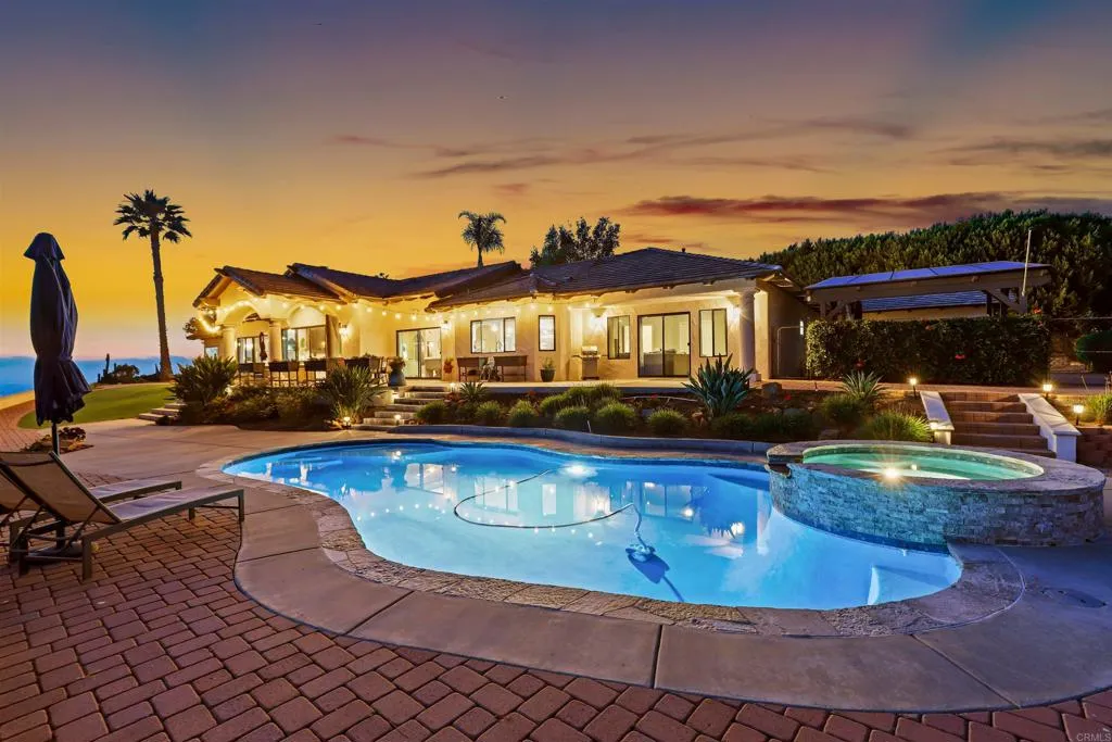 https://cdn.realtyfeed.com/cdn/127/306517923/7bd2ce2424b31ddc784bd34d73f6f3ae.webp